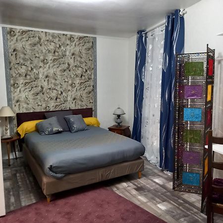 Une Chouette Maison Arcay  Esterno foto