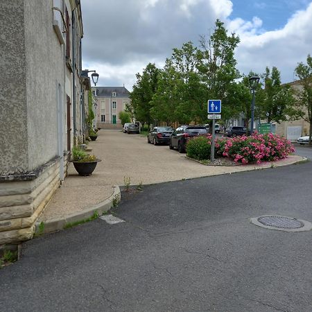 Une Chouette Maison Arcay  Esterno foto