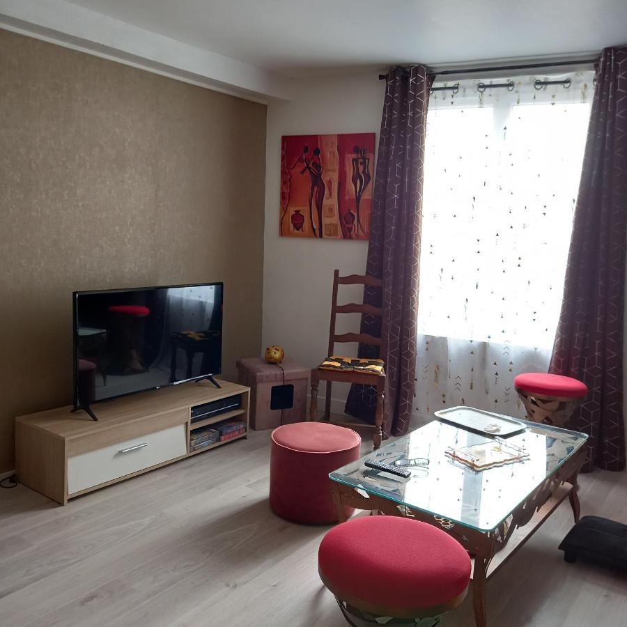 Une Chouette Maison Arcay  Esterno foto